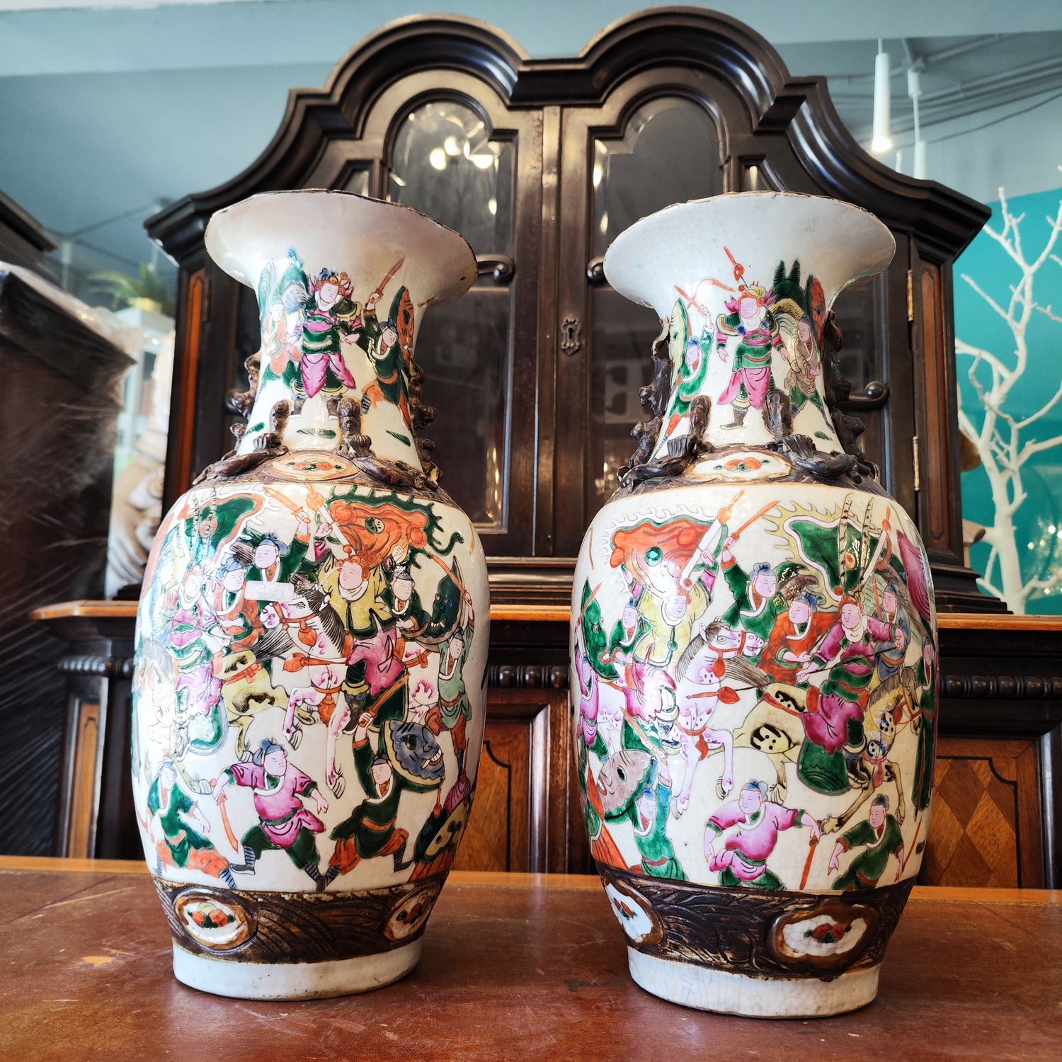 Par jarrones chinos de caolin Nankin. China SXX