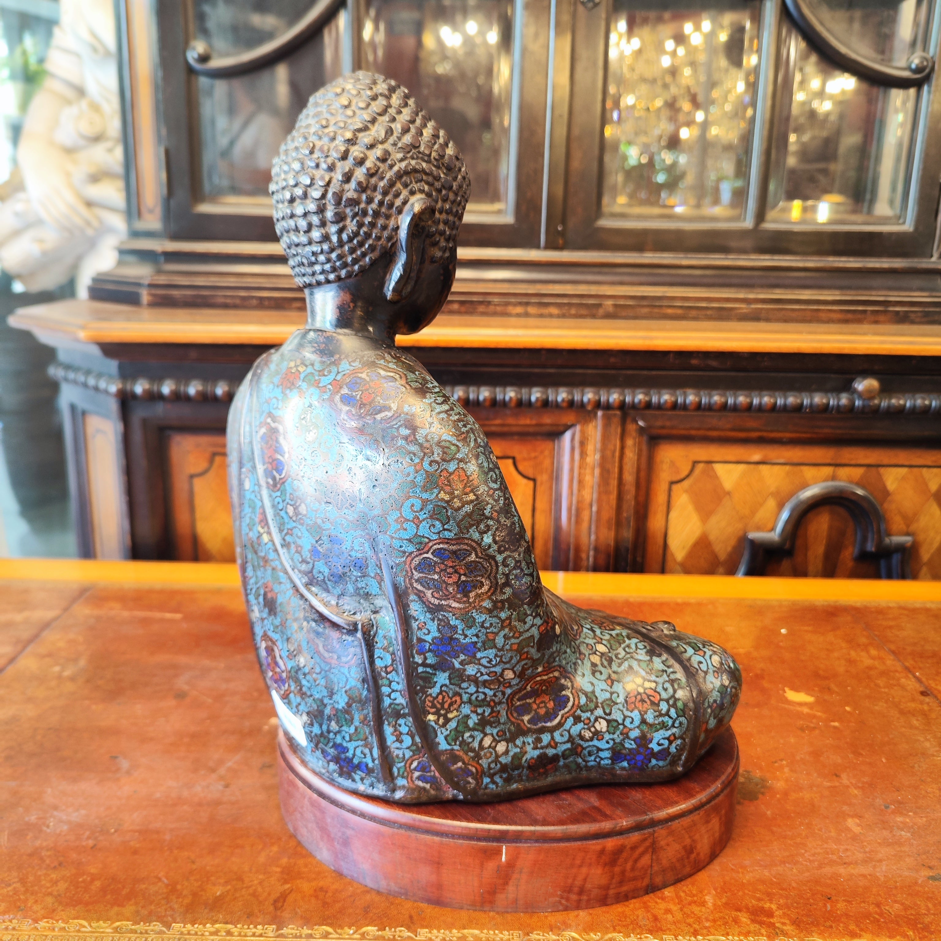Buda de cloissone periodo Meiji. Japón SXIX