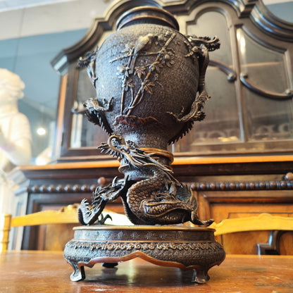 Espectacular jarrón bronce Meiji Shoki. Japón SXIX