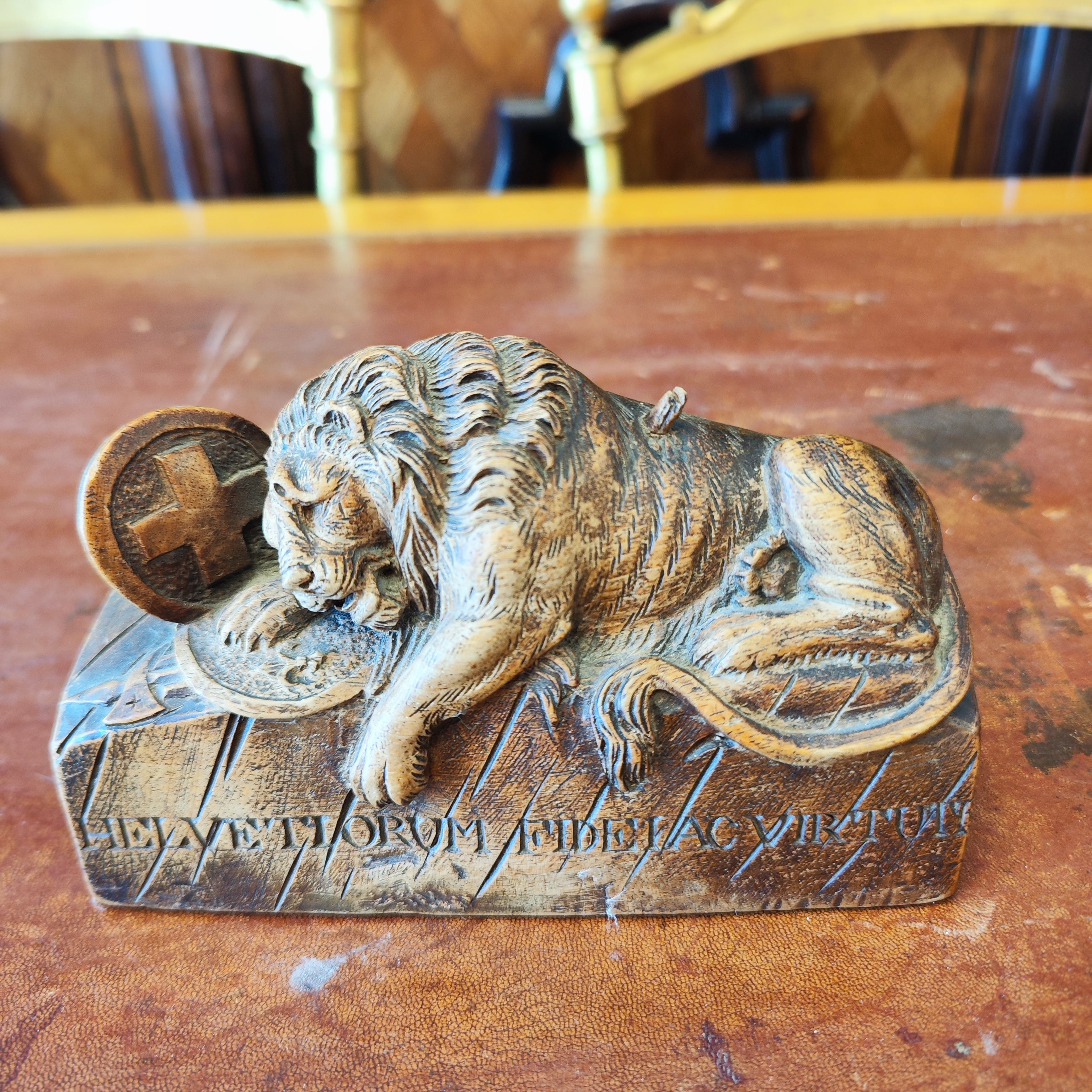 Leon de Lucerna firma Lukas Ahorn (1789-1856). Francia SXIX