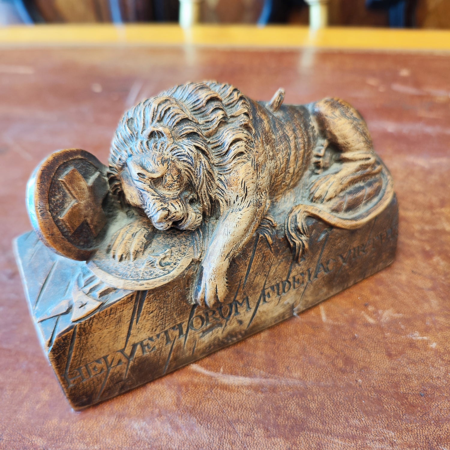 Leon de Lucerna firma Lukas Ahorn (1789-1856). Francia SXIX