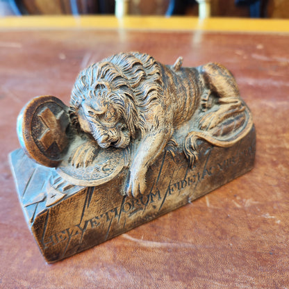 Leon de Lucerna firma Lukas Ahorn (1789-1856). Francia SXIX