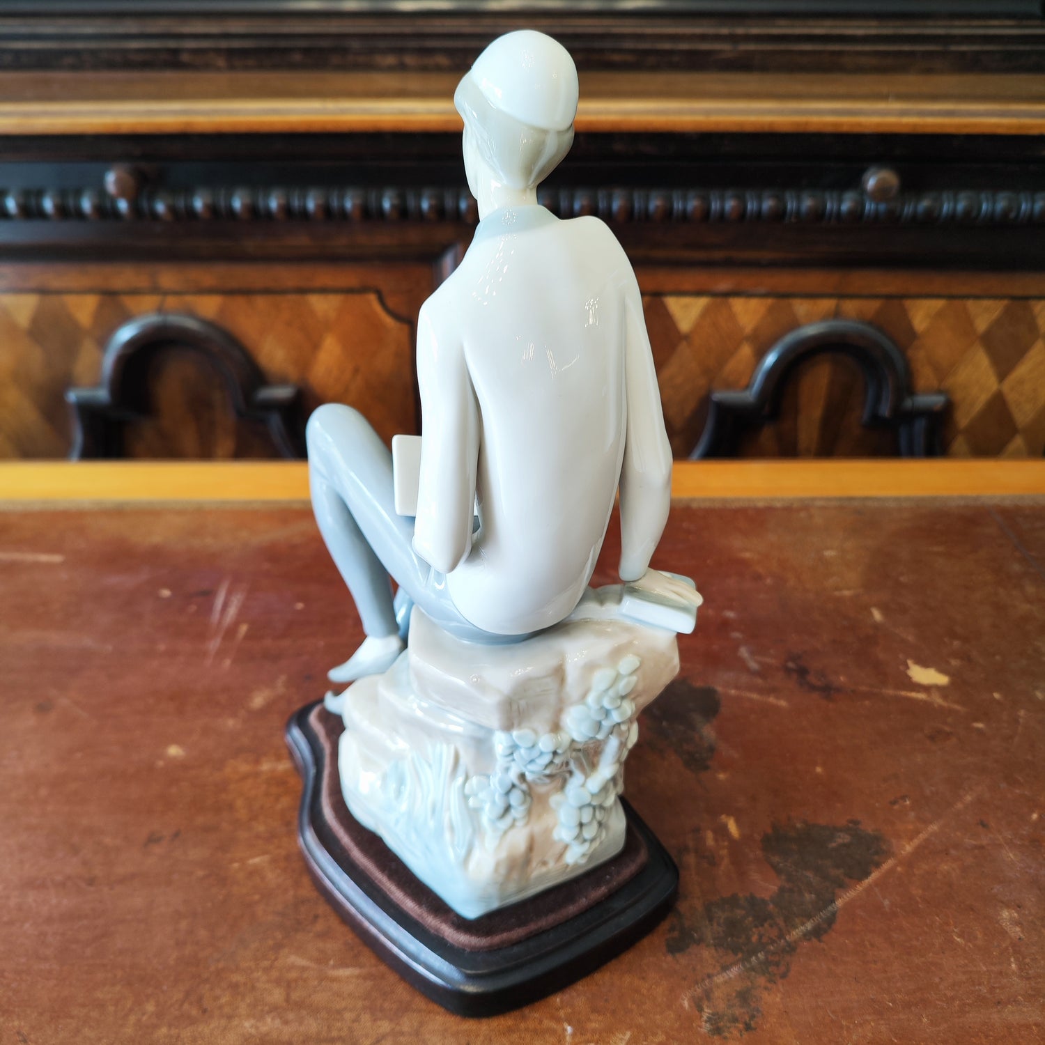 Figura española Lladro de un niño. España SXX