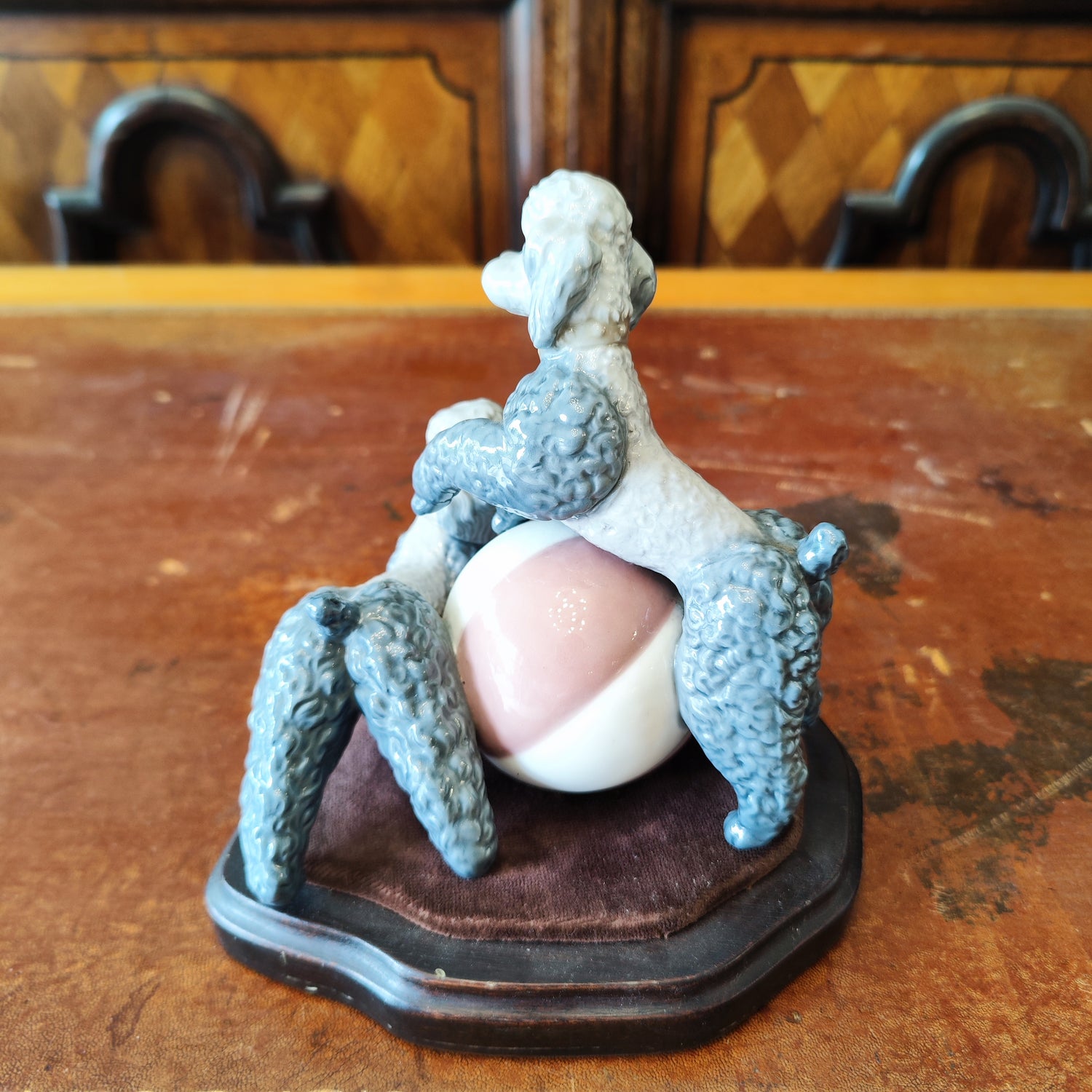 Par perros porcelana española Lladro jugando. España SXX