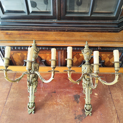 Par de apliques en bronce ormolu Luis XVI. Francia SXVIII