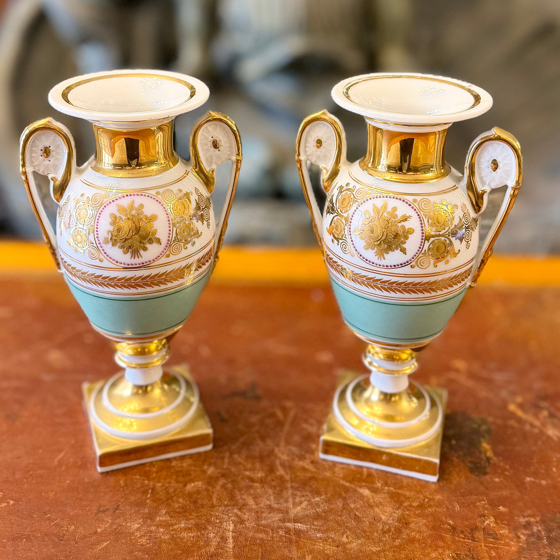 Par de jarrones epoca Napoleon III. Francia SXIX