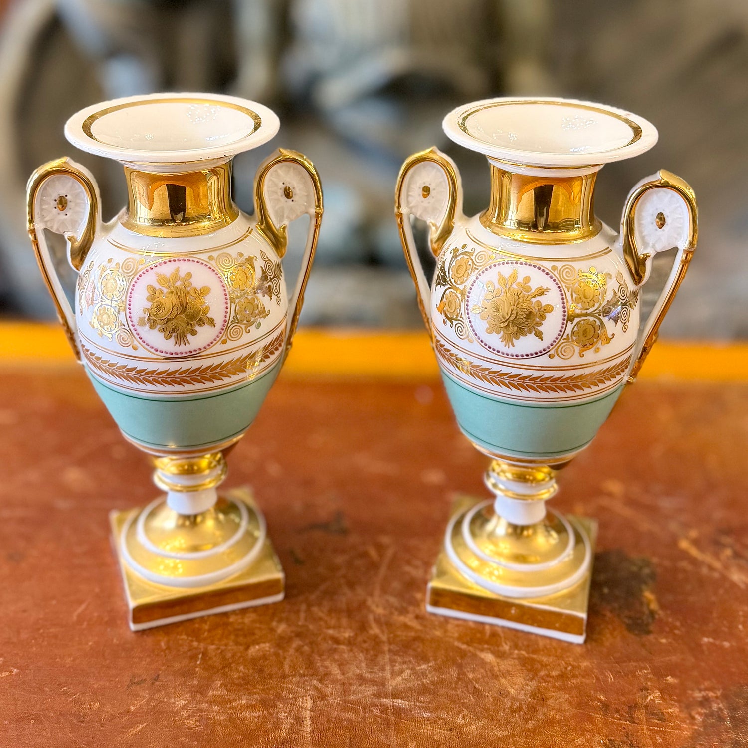 Par de jarrones epoca Napoleon III. Francia SXIX