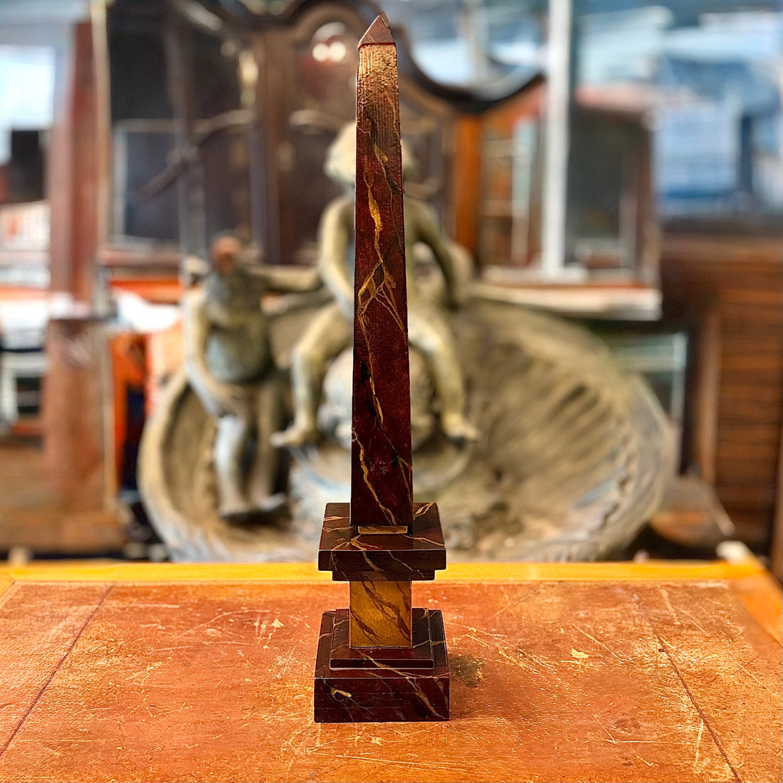 Obelisco de madera nogal y roble epoca Grand Tour. Francia SXIX