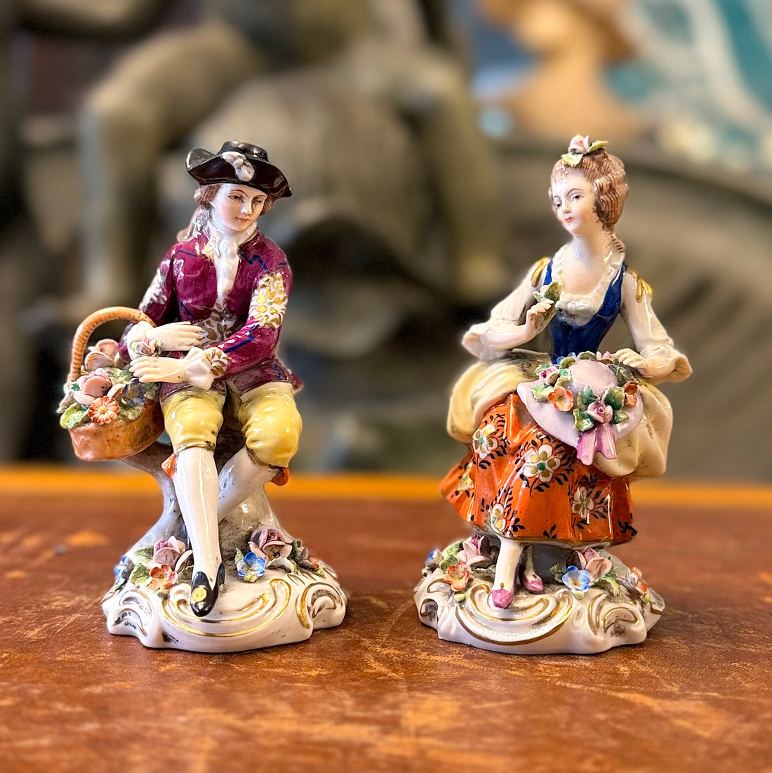 Pareja de porcelanas alemanas, Sitzendorf. Alemania SXIX