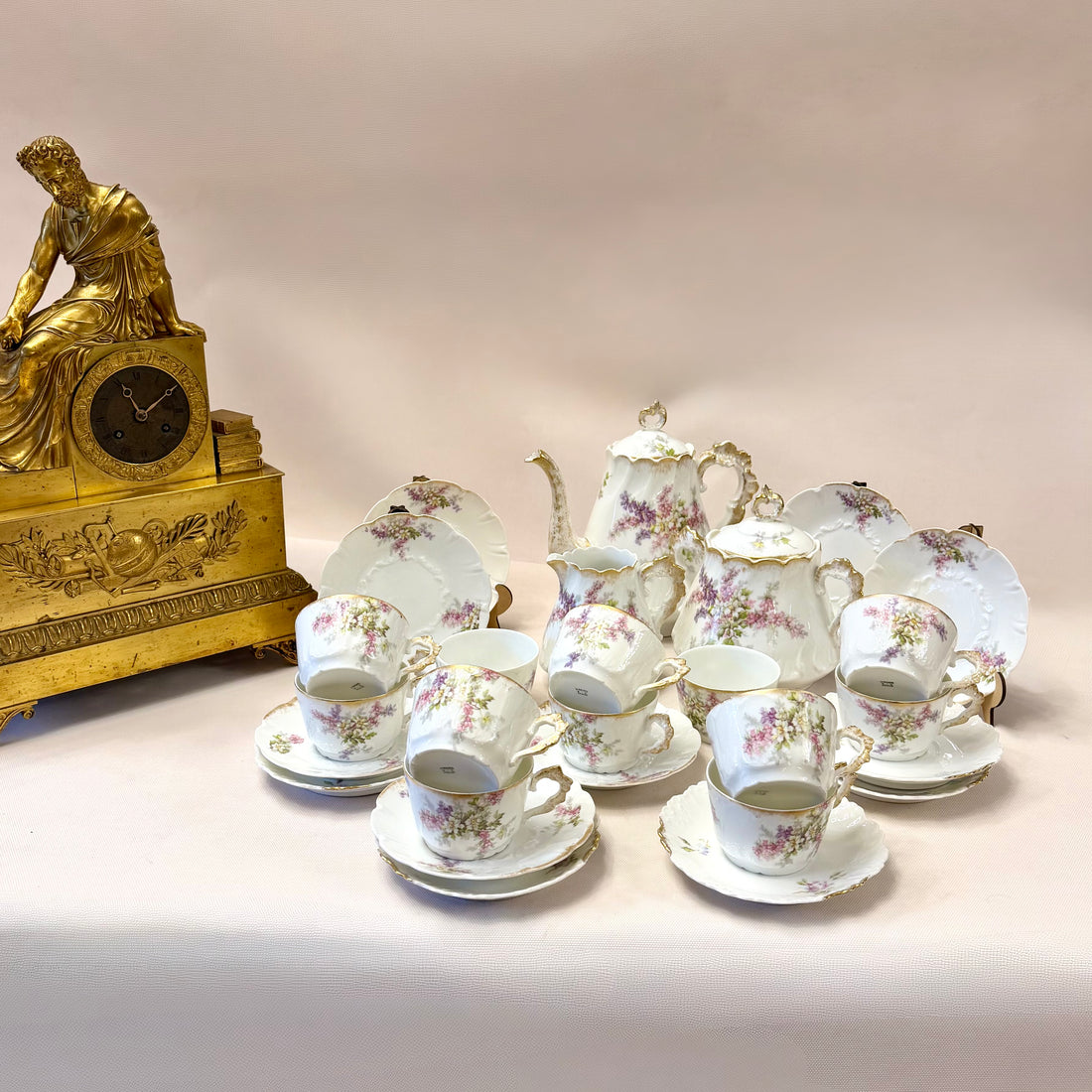 Servicio de te francés de porcelana Haviland Limoges Art-Nouveau. Francia SXX