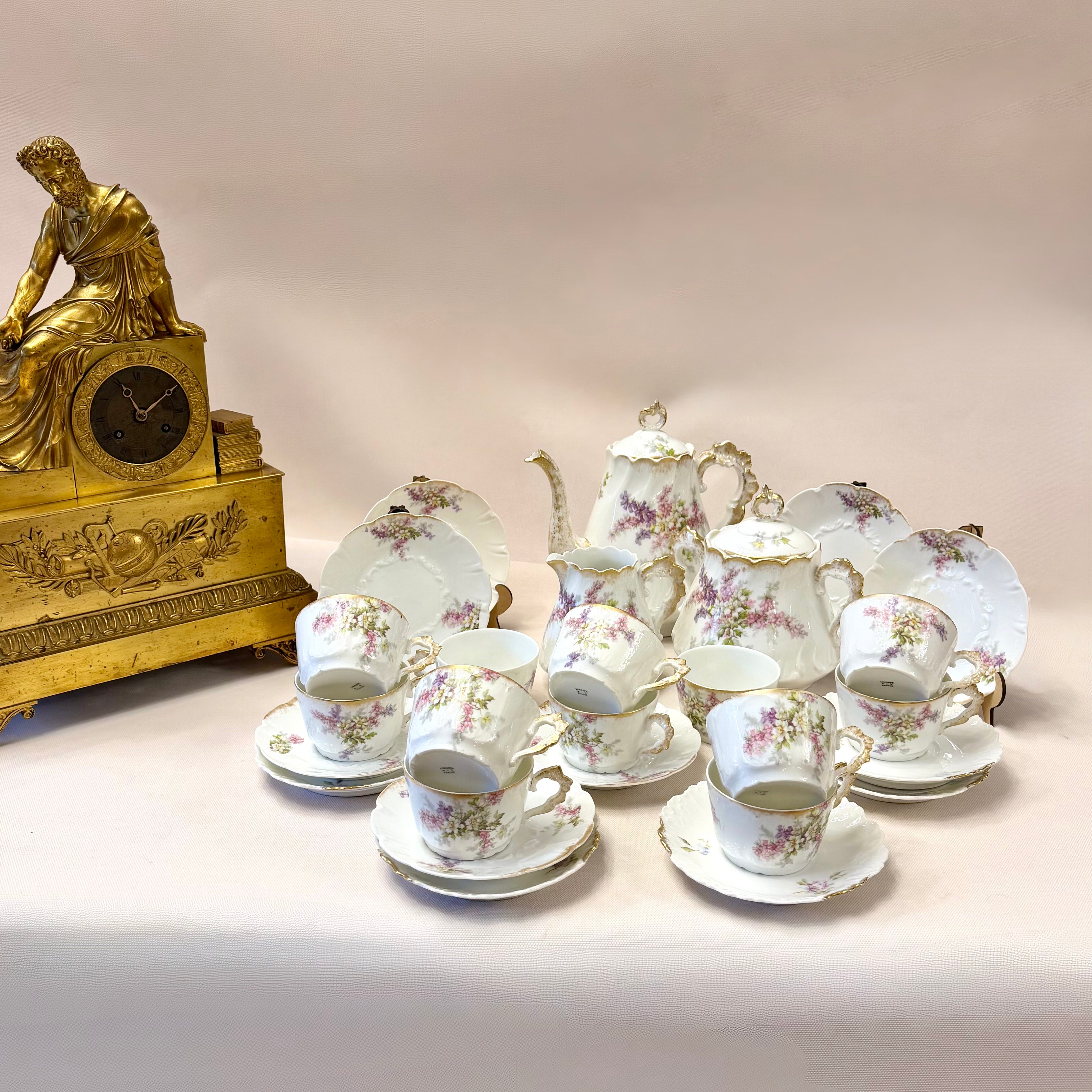 Servicio de te francés de porcelana Haviland Limoges Art-Nouveau. Francia SXX