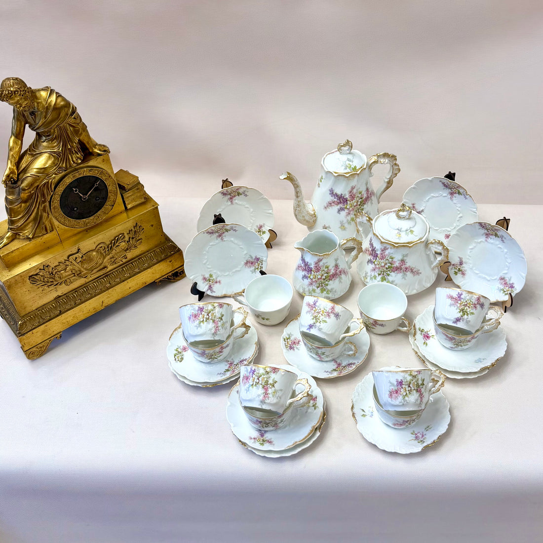Servicio de te francés de porcelana Haviland Limoges Art-Nouveau. Francia SXX