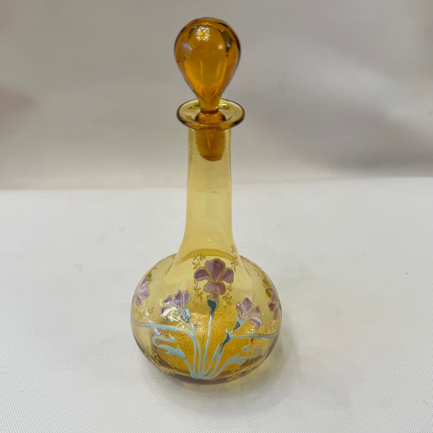 Botella de vidrio esmaltada Art-Nouveau con orquídeas. Francia SXX