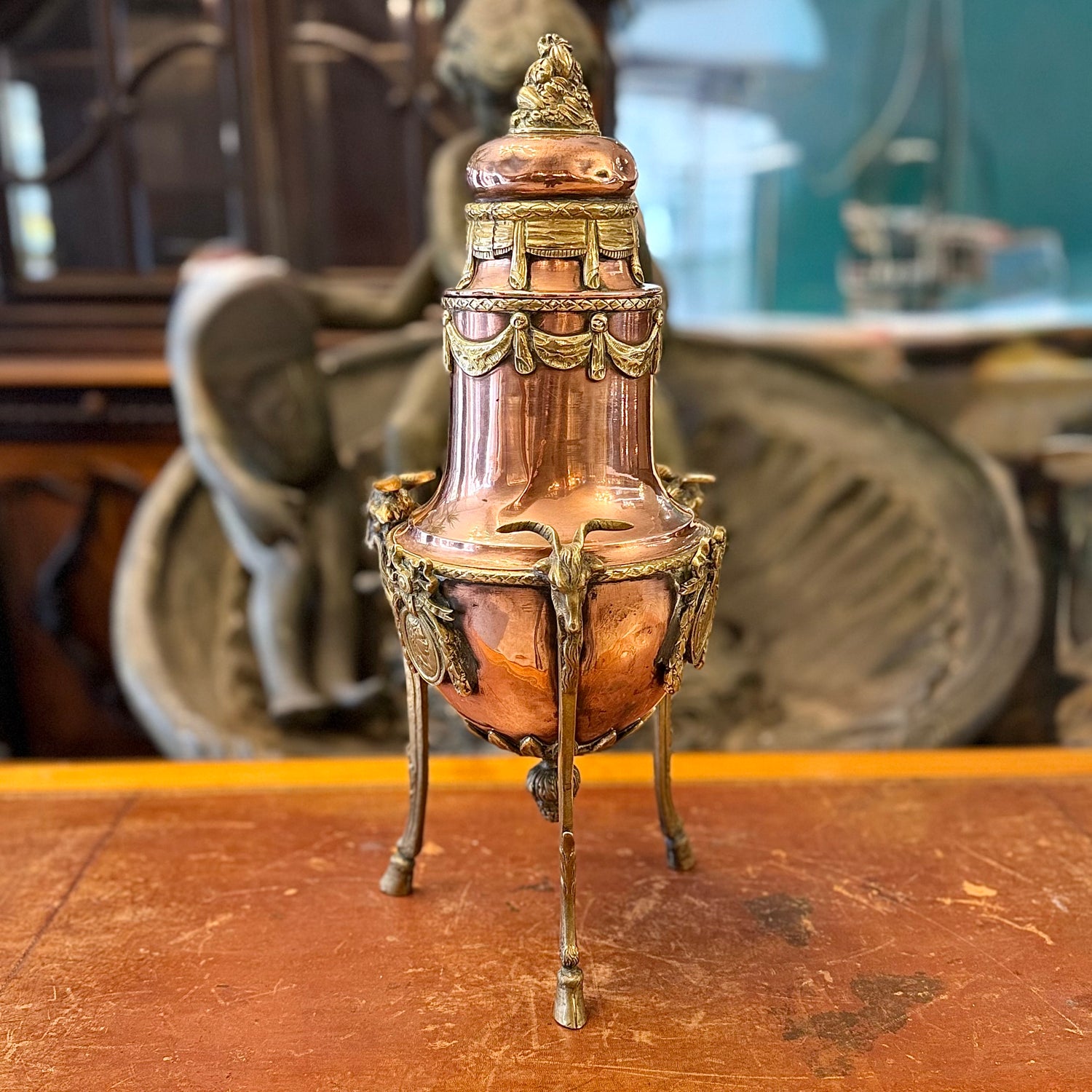 Espectacular Samovar de cobre época Napoleón III. Francia SXIX.