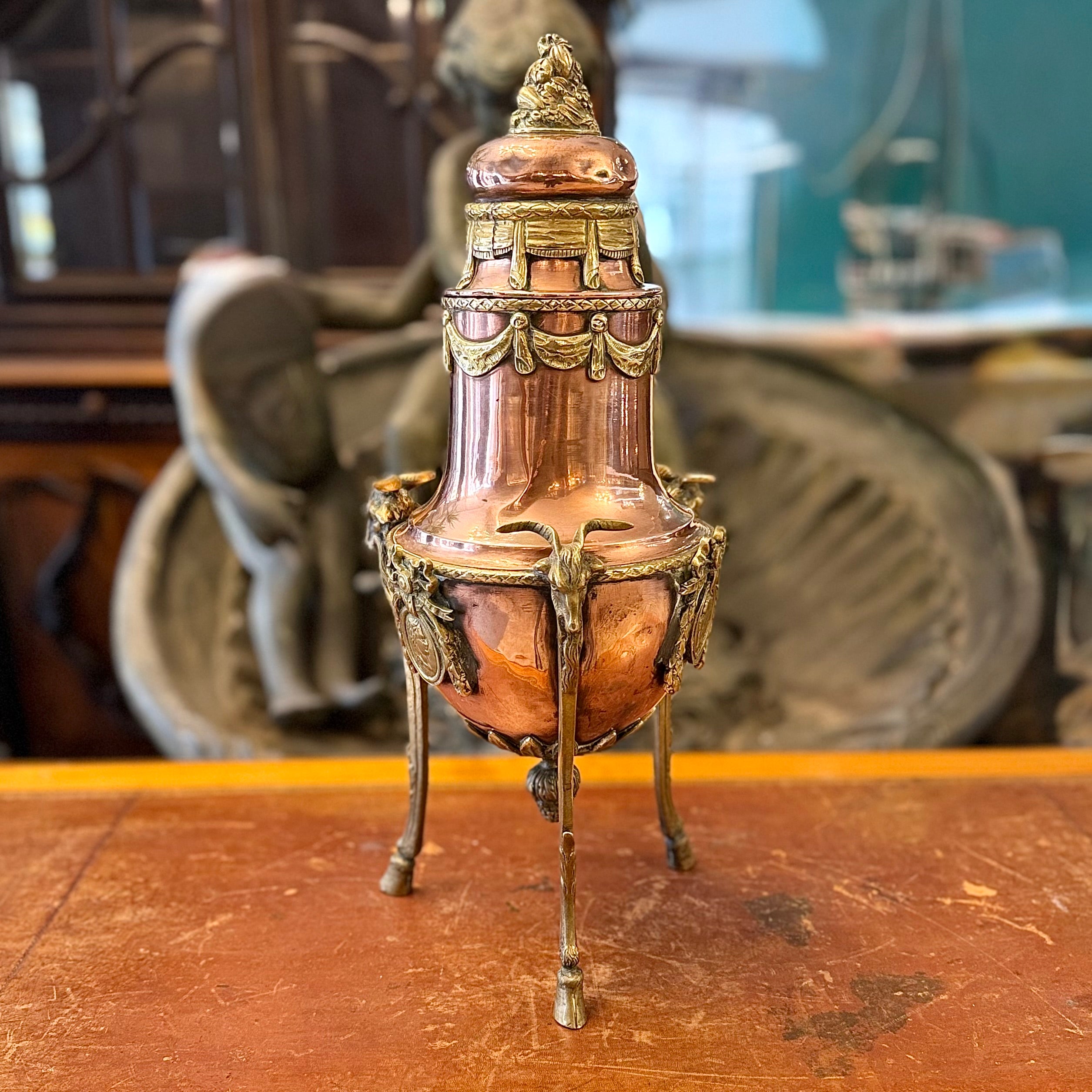 Espectacular Samovar de cobre época Napoleón III. Francia SXIX.