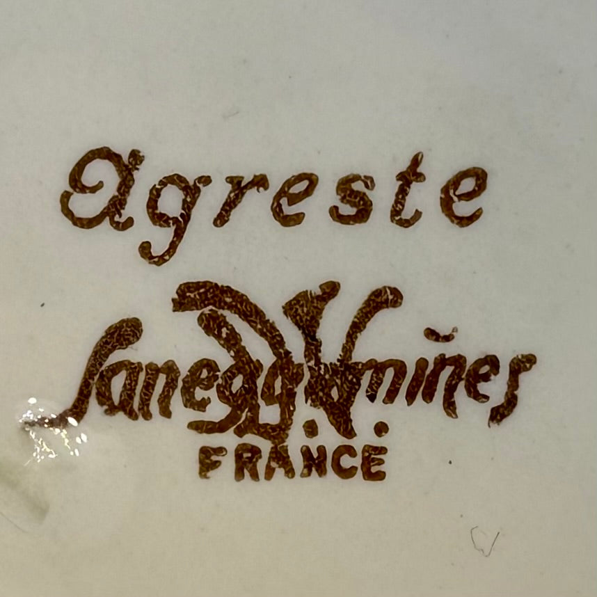 Sopera francesa de cerámica Sarreguemines "Grand Bouquet". Francia SXX