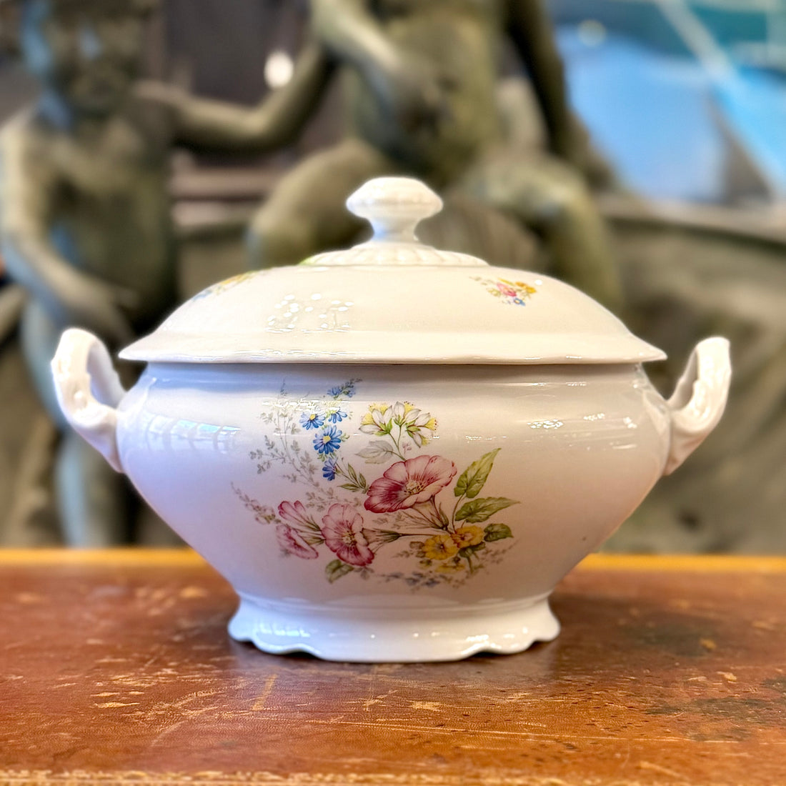 Sopera porcelana alemana Shumann Arzberg. Alemania SXX