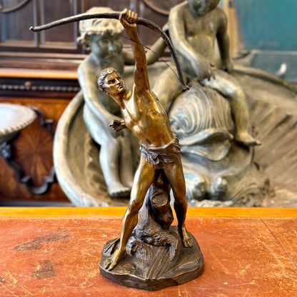 Escultura bronce "El Arquero" firmada Edouard Drout (1859-1945). Francia SXIX
