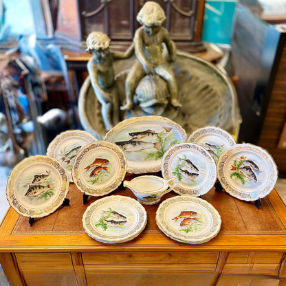 Juego de platos para pescado porcelana francesa sellada L.T. France. Francia SXX