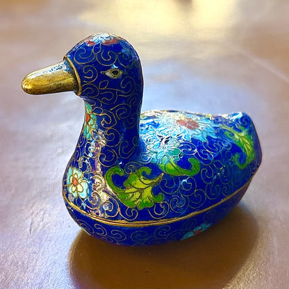 Joyero pato chino de cloissone azul. China SXIX