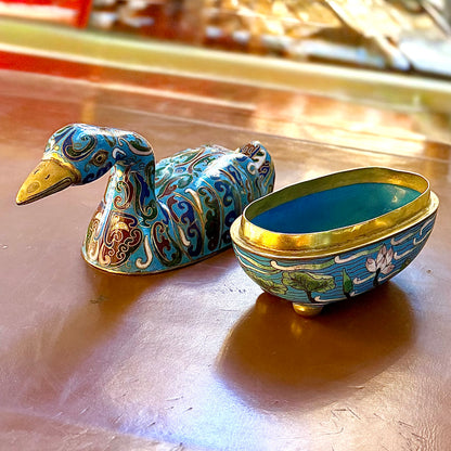 Joyero chino pato de cuello largo cloissone celeste. China SXIX
