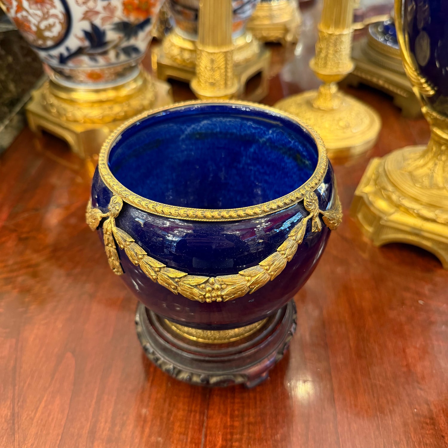 Pequeño jarrón porcelana azul cobalto Francesa. SXIX