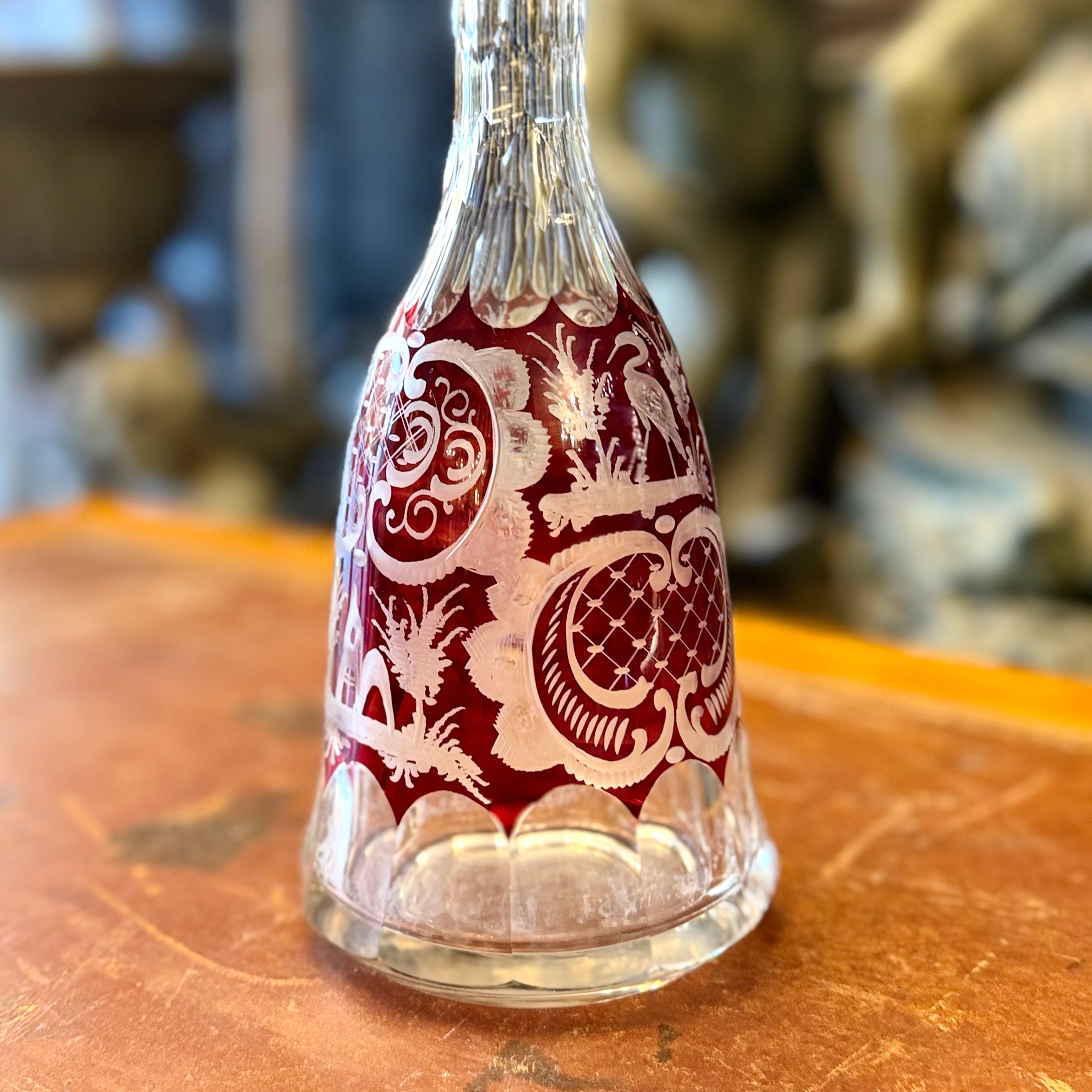 Botella de cristal dibujado al acido bohemia. Alemania SXIX