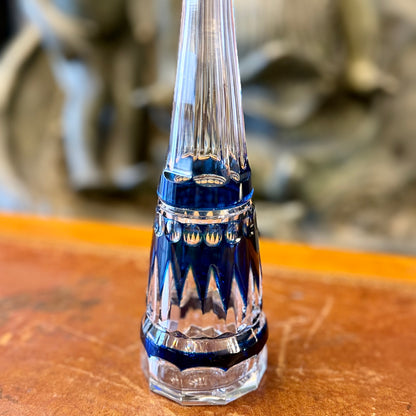 Botella de cristal cortado estilo neo-clásica. Francia SXX