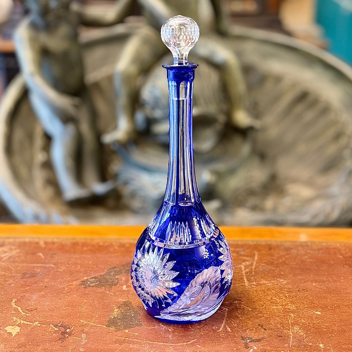Botella cristal cortado bohemia azul. Checoeslovakia SXX