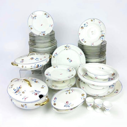 Magnifica vajilla de porcelana francesa Limoges de margaritas. Francia SXIX